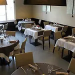 Szálloda Logis Saint Paul 2*