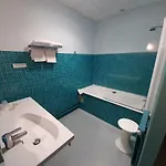 Szálloda Logis Saint Paul Vivy