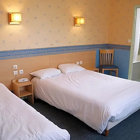 Logis Saint Paul 2* Vivy