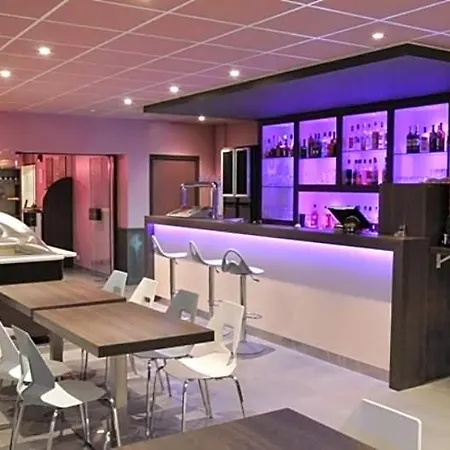 Logis Saint Paul Hotel