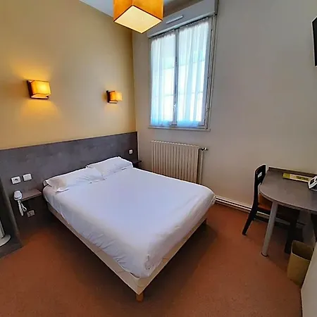 Logis Saint Paul Hotel