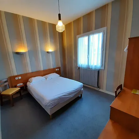 Logis Saint Paul Hotel 2*