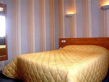 Logis Saint Paul 2* Vivy