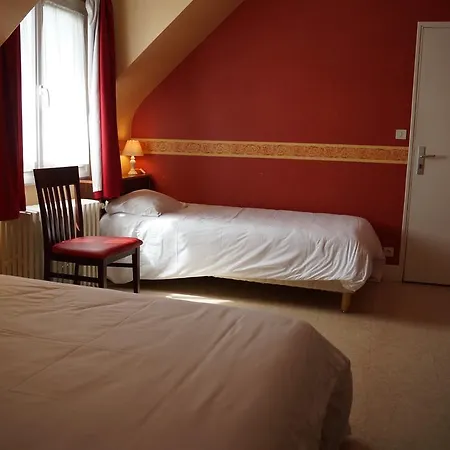 Hotel Logis Saint Paul 2*