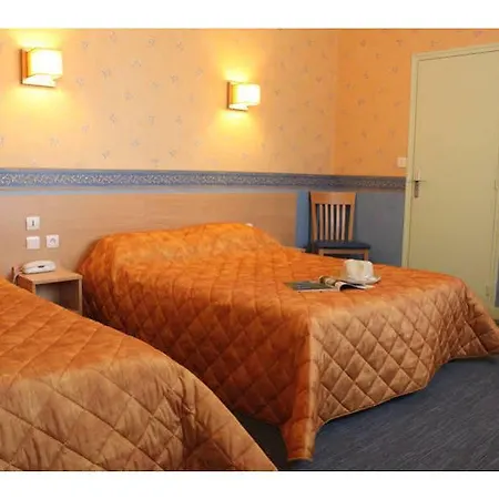 Hotel Logis Saint Paul Vivy