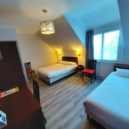Hotel Logis Saint Paul Vivy