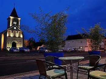 Logis Saint Paul Hotel 2*