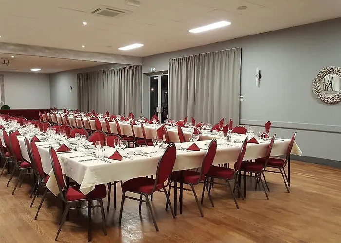 Hotel Logis Saint Paul Vivy