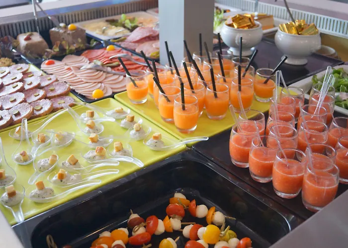 Logis Saint Paul Hotel 2*