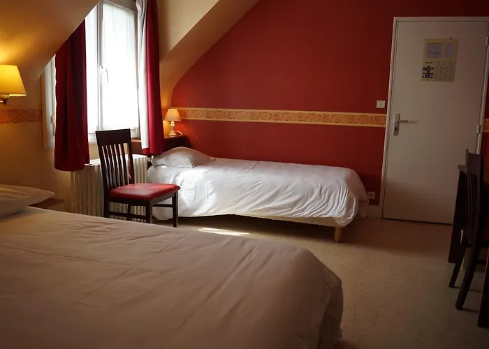 Hotel Logis Saint Paul 2*