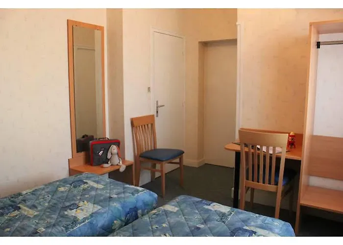 Logis Saint Paul 2* Vivy