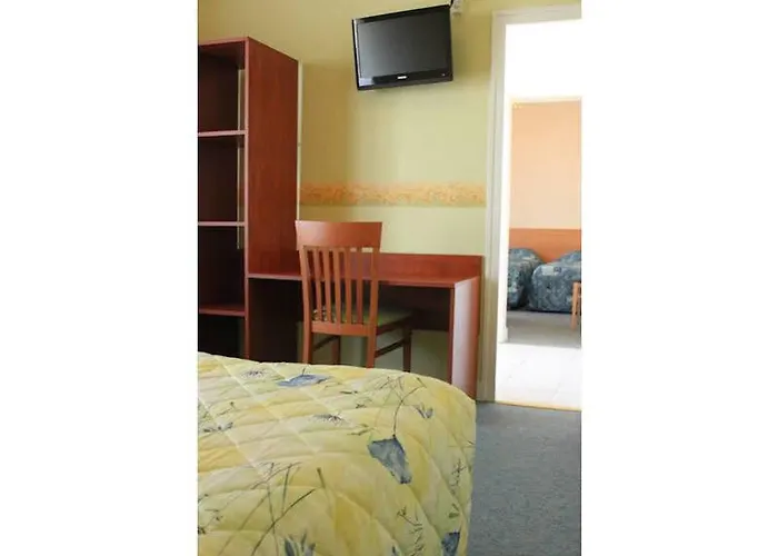 Logis Saint Paul Hotel