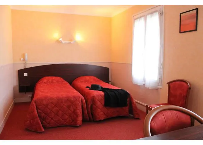 Logis Saint Paul Hotel